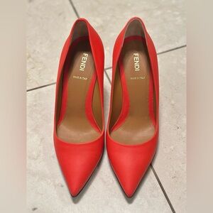 NEW Fendi Orange Pumps